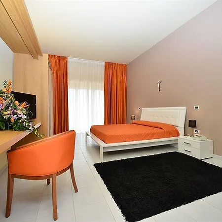 Centro Accoglienza Approdo Hotel 3*