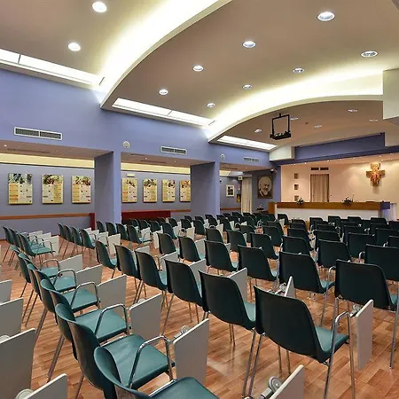 Hotel Centro Accoglienza Approdo 3*